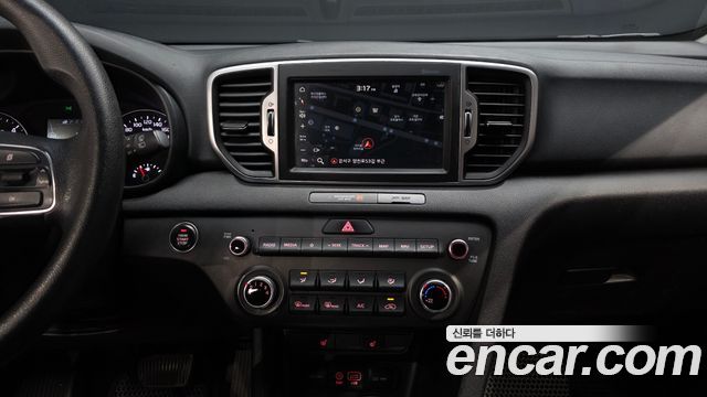 Kia Sportage 2018 — photo 14