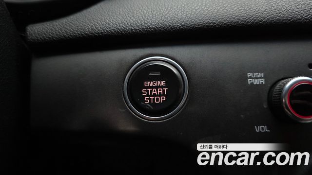 Kia Sportage 2018 — photo 17