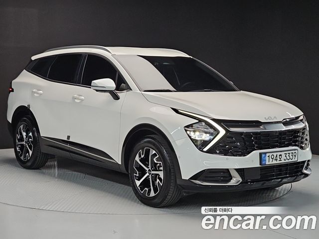 Kia Sportage 2023 — photo 2