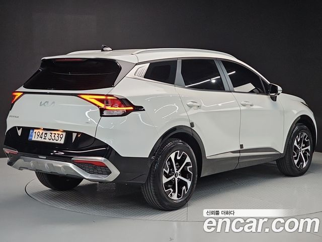 Kia Sportage 2023 — photo 3