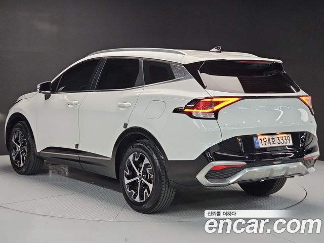 Kia Sportage 2023 — photo 4