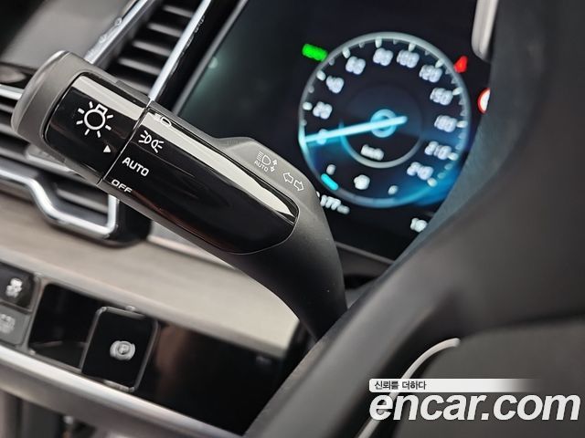 Kia Sportage 2023 — photo 13