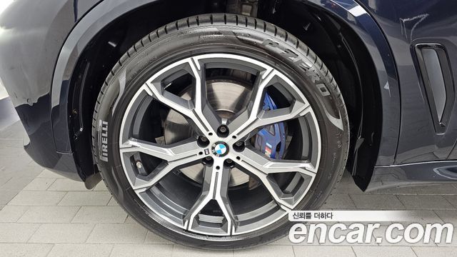 BMW X5 2021 — photo 5