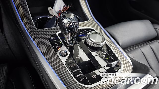 BMW X5 2021 — photo 12