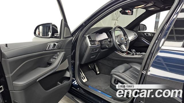 BMW X5 2021 — photo 13