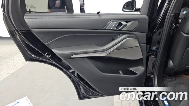 BMW X5 2021 — photo 15