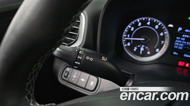 Hyundai Venue 2020 — photo 24