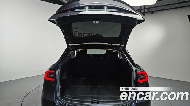 Tesla Model Y 2022 — photo 24