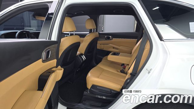 Kia Sorento 2021 — photo 17