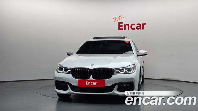 BMW 7-Series 2018 — photo 3