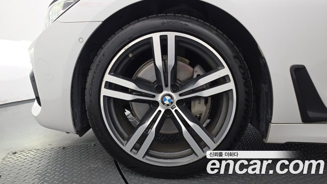 BMW 7-Series 2018 — photo 5