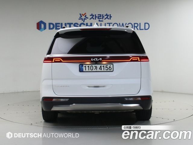 Kia Canival 2022 — photo 4