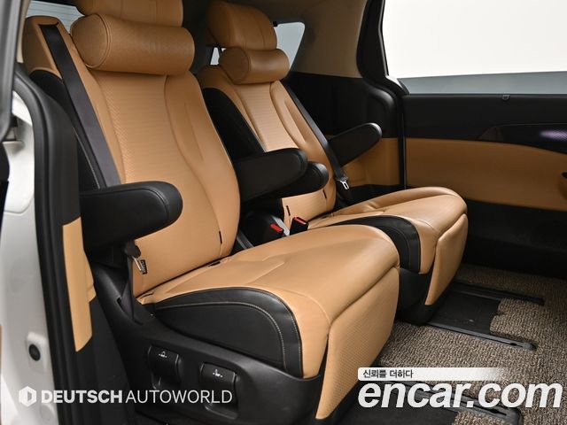 Kia Canival 2022 — photo 12
