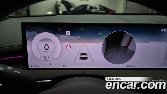Genesis GV70 2025 — photo 11