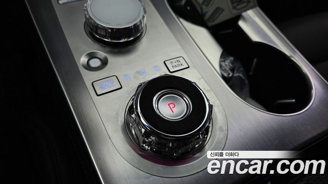 Genesis GV70 2025 — photo 12