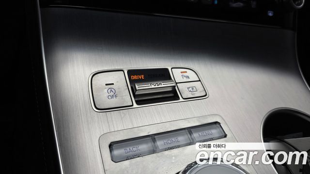 Genesis GV70 2025 — photo 18