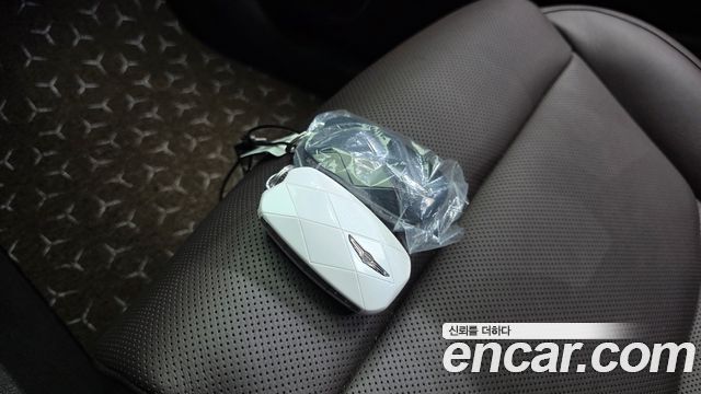 Genesis GV70 2025 — photo 23