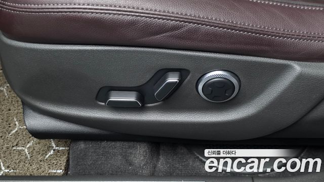 Genesis GV70 2025 — photo 31