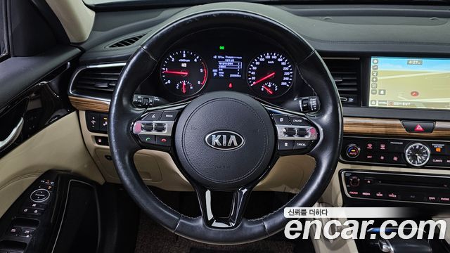 Kia K7 2016 — photo 14