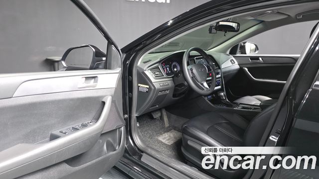 Hyundai Sonata 2019 — photo 10