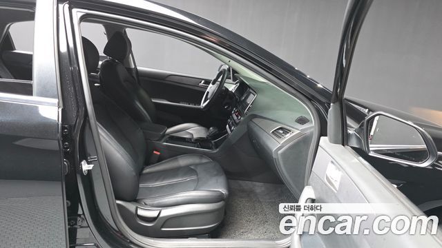 Hyundai Sonata 2019 — photo 11