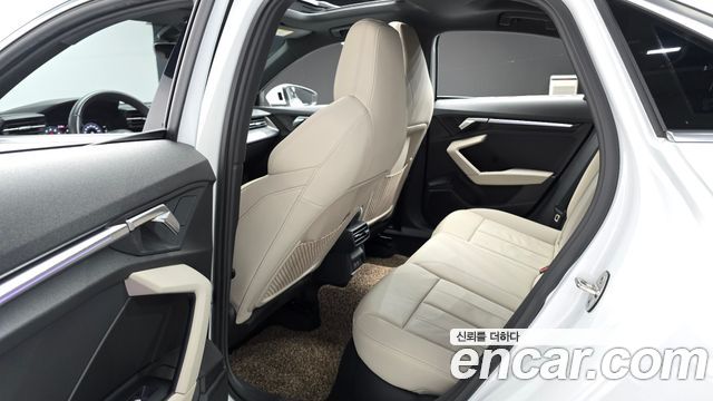 Audi A3 2022 — photo 11