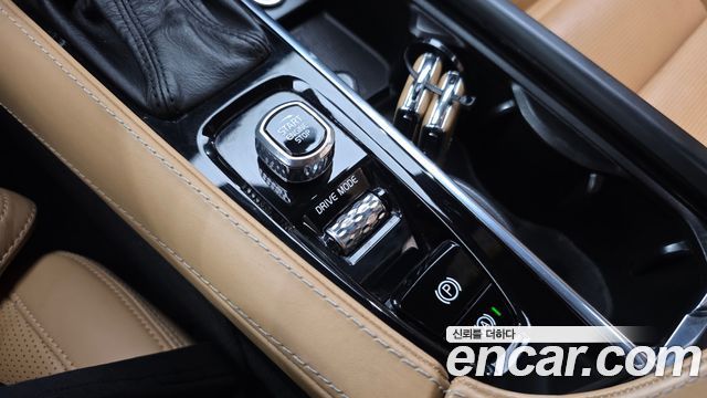 Volvo V90 2018 — photo 24