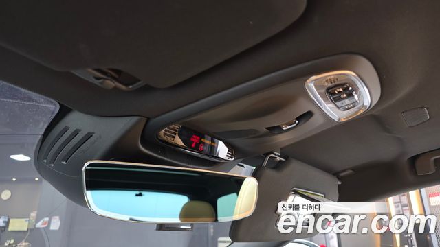 Volvo V90 2018 — photo 25