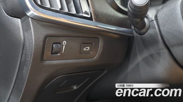 Volvo V90 2018 — photo 26