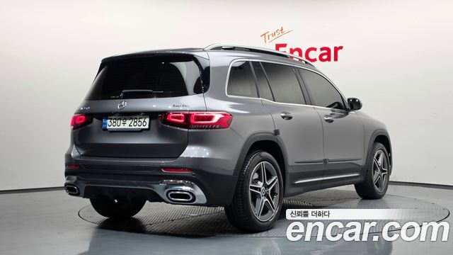 Mercedes-Benz GLB-Class 2021 — photo 2