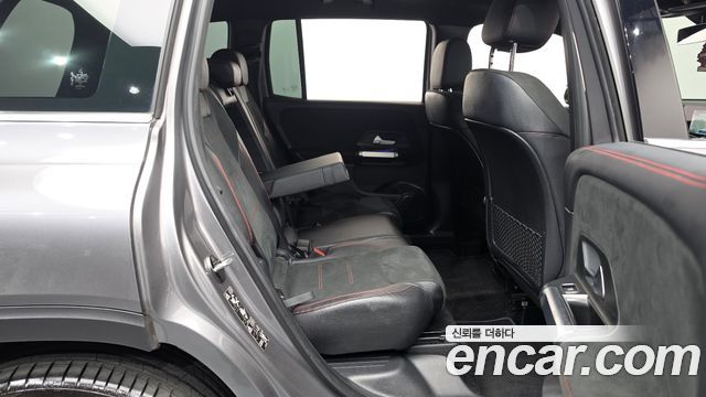 Mercedes-Benz GLB-Class 2021 — photo 17