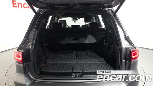 Mercedes-Benz GLB-Class 2021 — photo 23