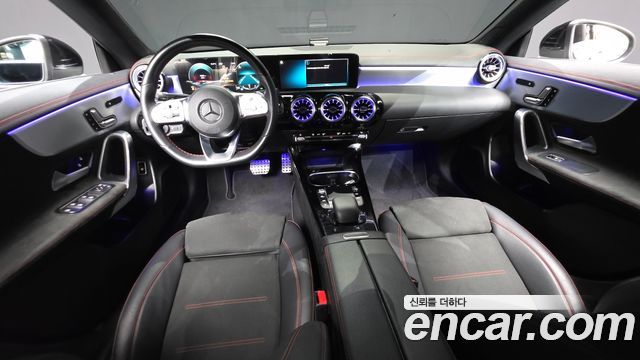 Mercedes-Benz CLA-Class 2022 — photo 10