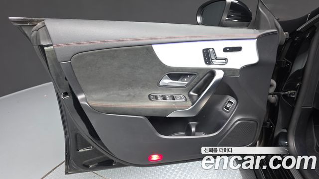 Mercedes-Benz CLA-Class 2022 — photo 12