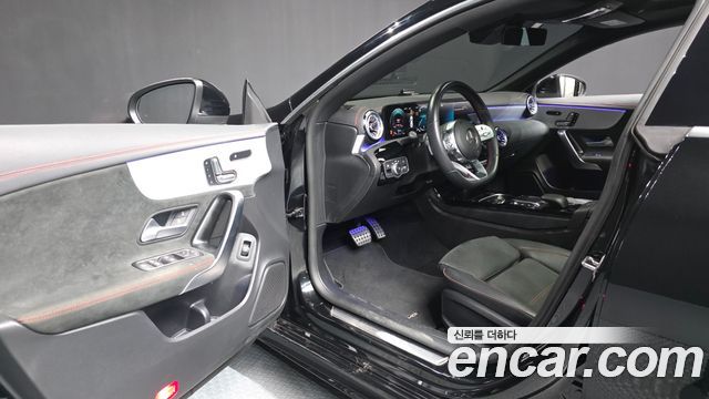 Mercedes-Benz CLA-Class 2022 — photo 15