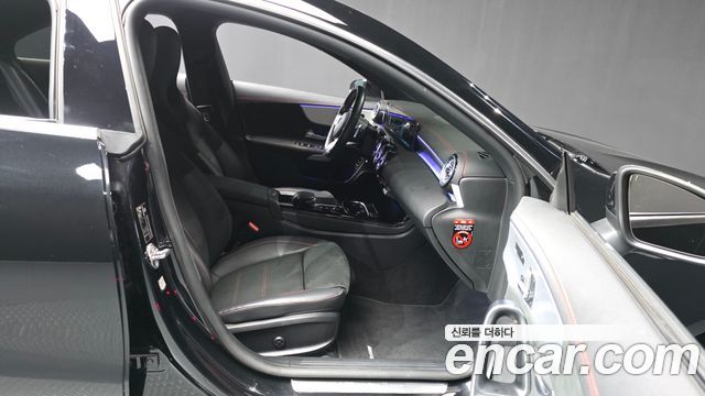 Mercedes-Benz CLA-Class 2022 — photo 16