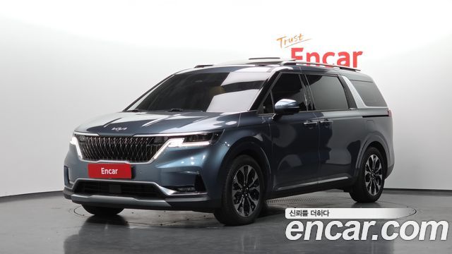 Kia Canival 2021 — photo 1
