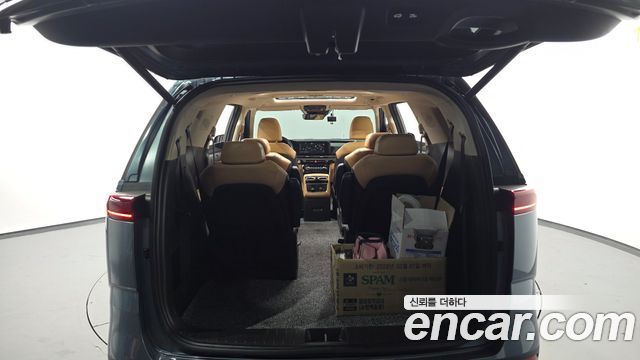 Kia Canival 2021 — photo 20