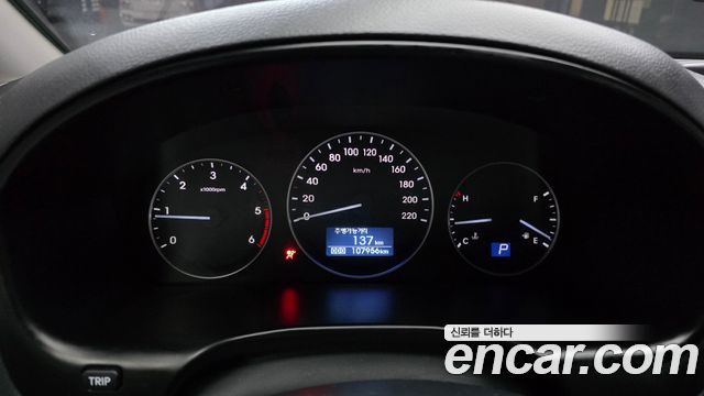 Hyundai Starex 2019 — photo 8