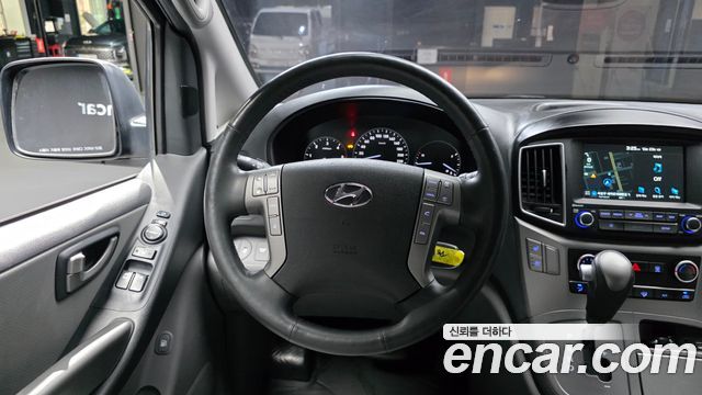 Hyundai Starex 2019 — photo 14