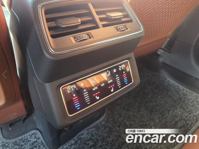 Audi e-tron 2020 — photo 13