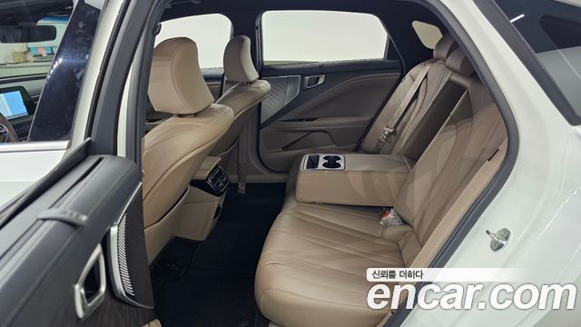 Kia K8 2022 — photo 18