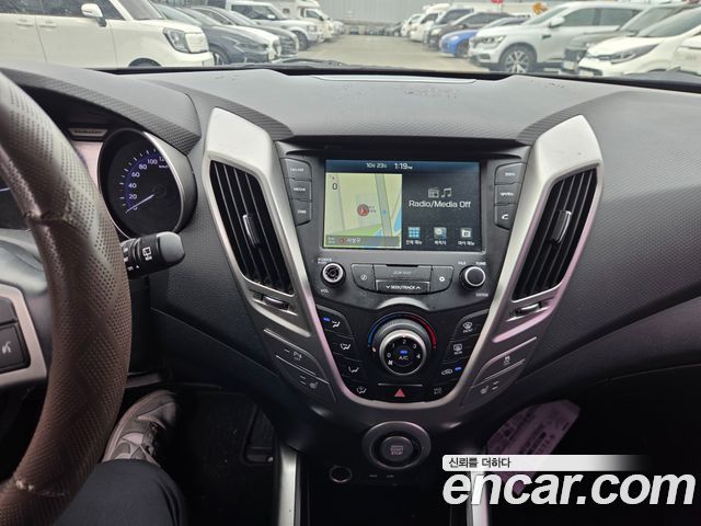 Hyundai Veloster 2016 — photo 10