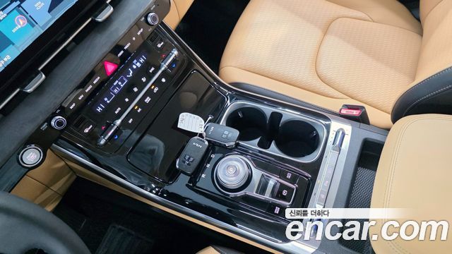 Kia Canival 2023 — photo 13