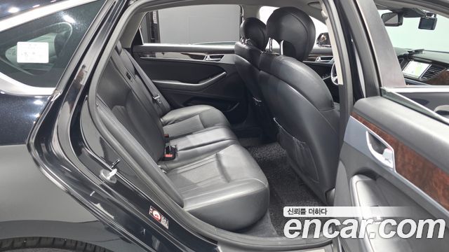 Hyundai Genesis 2015 — photo 17