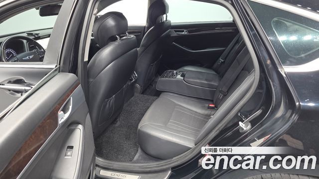 Hyundai Genesis 2015 — photo 18