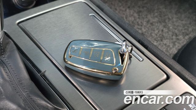 Hyundai Genesis 2015 — photo 22