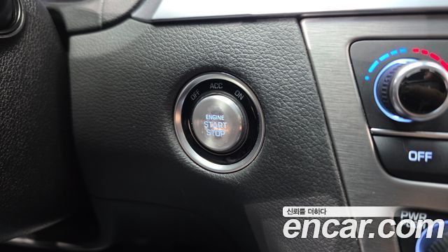 Hyundai Genesis 2015 — photo 28