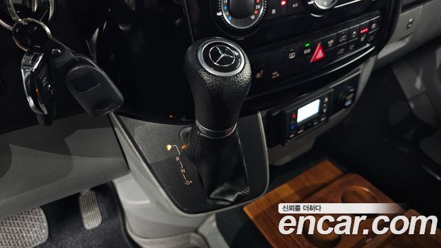 Mercedes-Benz Sprinter 2017 — photo 12