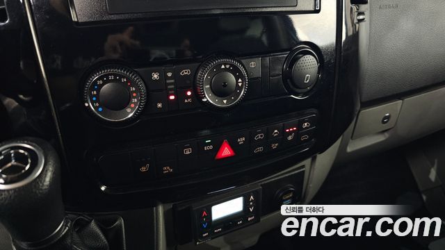 Mercedes-Benz Sprinter 2017 — photo 23